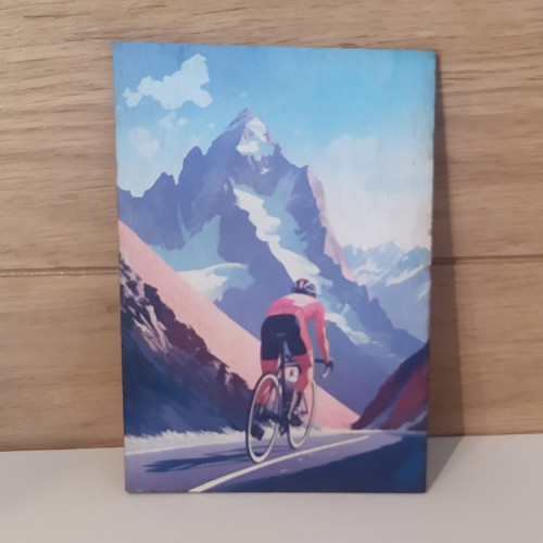 Carte postal en bois vélo Alpes d'Huez