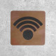 Plaque en bois pour zone Wi-Fi accessible