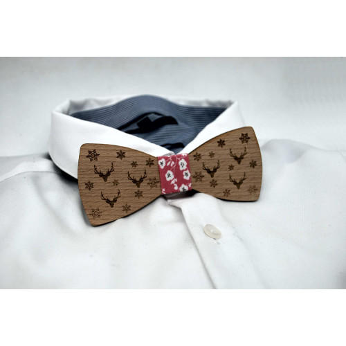 Bow tie in wood, deer and snowflake pattern