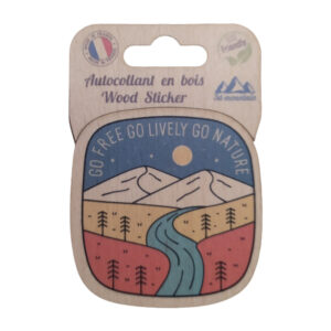 Sticker en bois Go Free — 10,3x7 cm, biodégradable, fabriqué en France