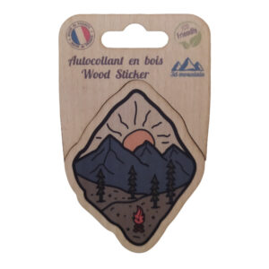 Sticker en bois Montagne et Feu — 11,1x7 cm, biodégradable, fabriqué en France