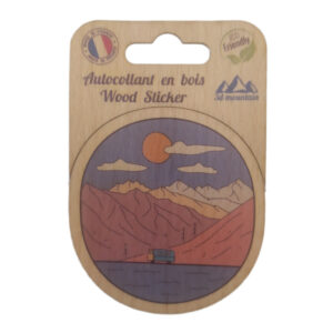 Sticker en bois Van et Montagne — 10,5x7 cm, biodégradable, fabriqué en France