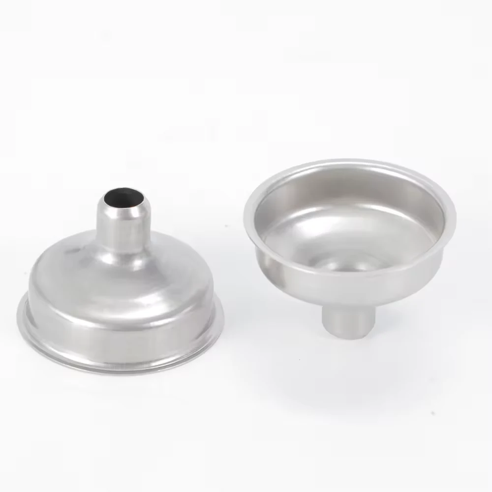 Entonnoir en inox pour remplir une flasque personnalisée 3D Mountain