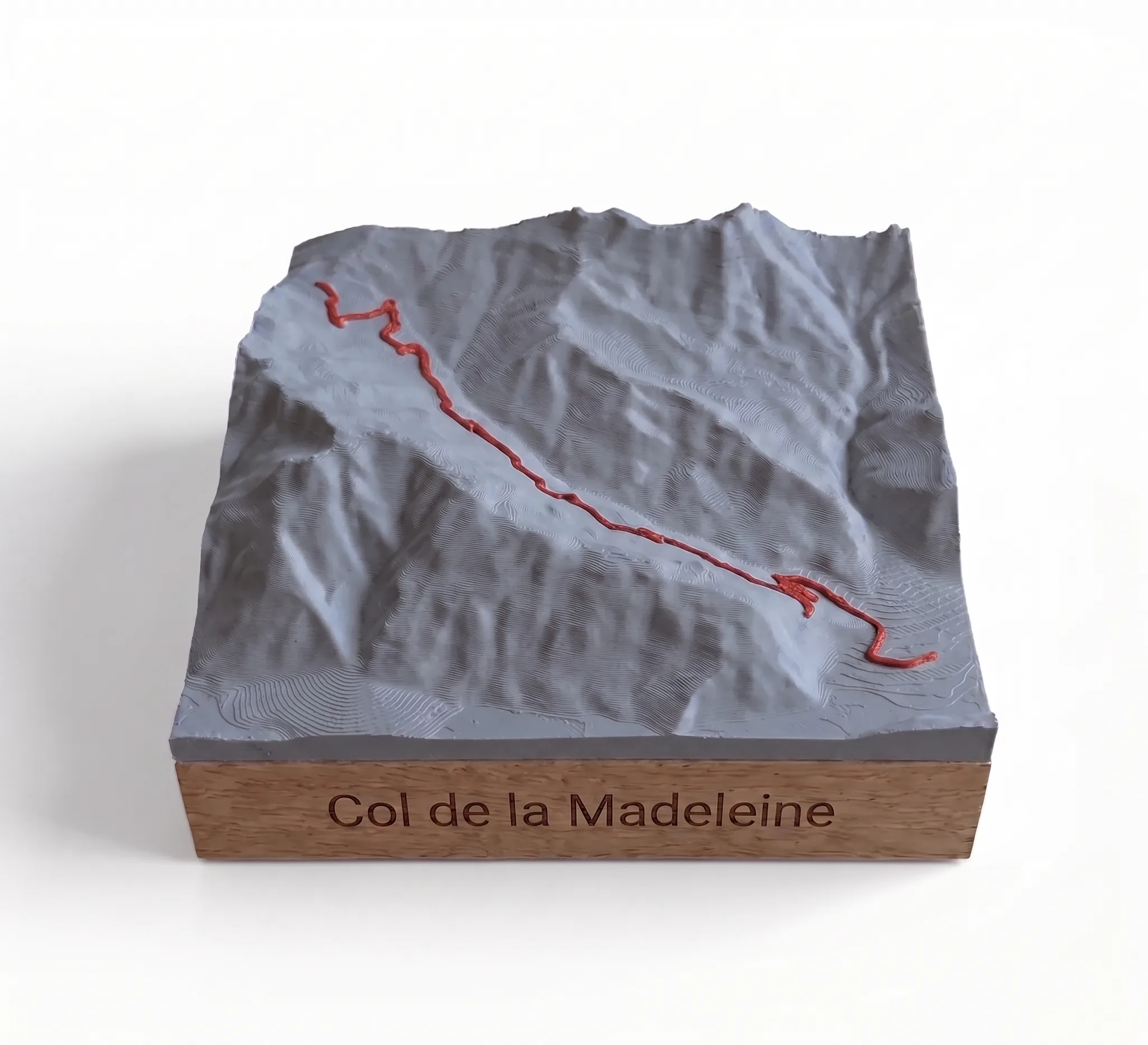 Col de la Madeleine — 3D relief map — Square base · Matte grey / Red