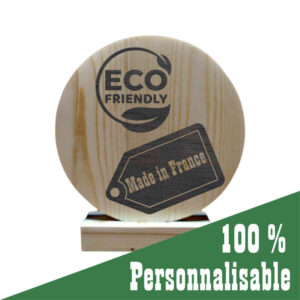 Trofeo de madera redonda personalizada, base grabada — Montaña 3D