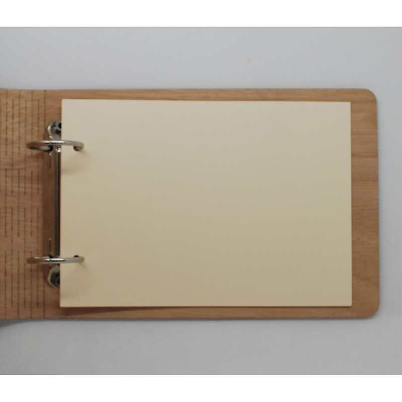Album photo en bois personnalisé — cadeau naissance (motif ours gravé) – Image 4